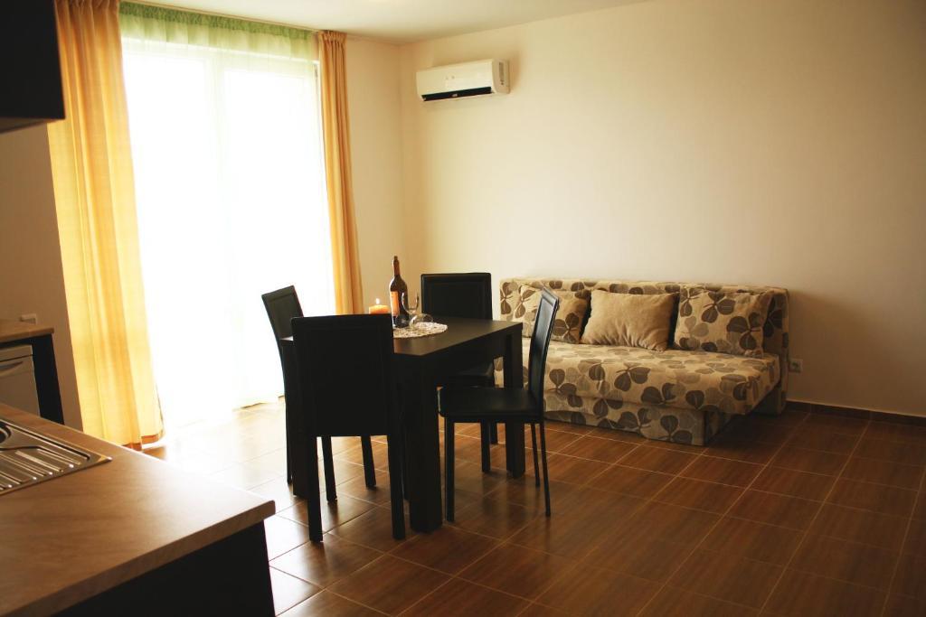 Guest House Ask Primorsko Rom bilde